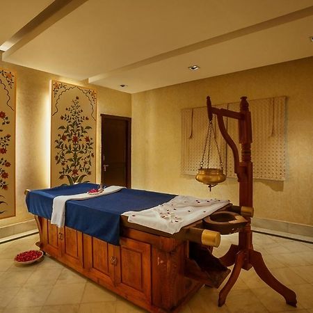 Shiv Niwas Palace By Hrh Group Of Hotels Udaipur Exteriör bild