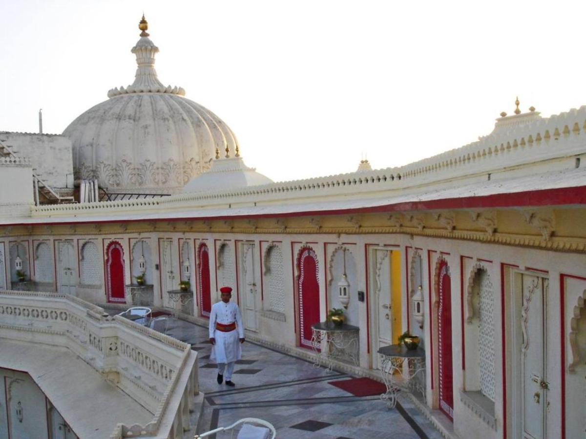 Shiv Niwas Palace By Hrh Group Of Hotels Udaipur Exteriör bild