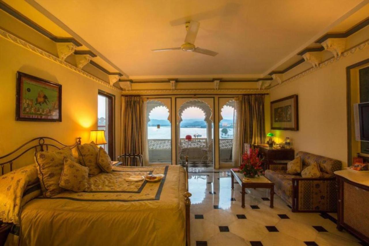 Shiv Niwas Palace By Hrh Group Of Hotels Udaipur Exteriör bild