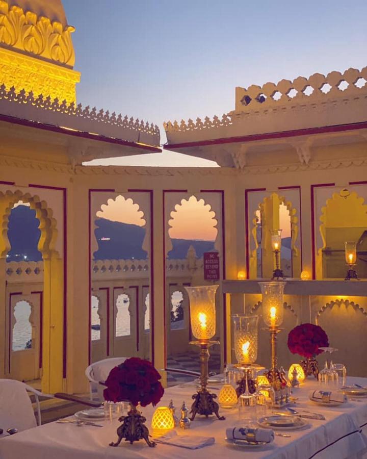 Shiv Niwas Palace By Hrh Group Of Hotels Udaipur Exteriör bild